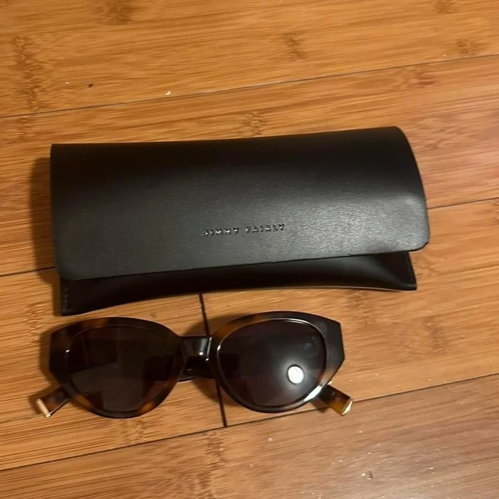 Tortoiseshell Cat-Eye Women’s Sunglasses - Brown